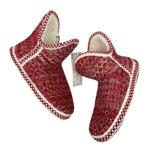 Gilligan & O'Malley Women's Slippers NWT Red Cozy Knit Bootie Size S (5-6)